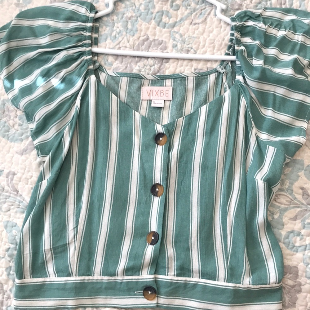 Stitch Fix Cropped shirt